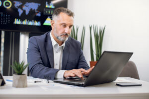 Como investir no exterior para internacionalizar minha empresa?